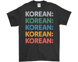Koreaans Shirt – KOREAN KOREAN KOREAN KOREAN KOREAN – K-Pop Outfit – Unisex T-Shirt voor Dames & Heren – Origineel Cadeau
