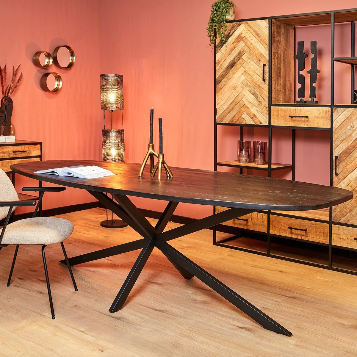 Elegance Zwart | Deens ovaal | 200x100 | Mangohout & metalen meubel | Industrieel interieur | Eettafel, eethoek