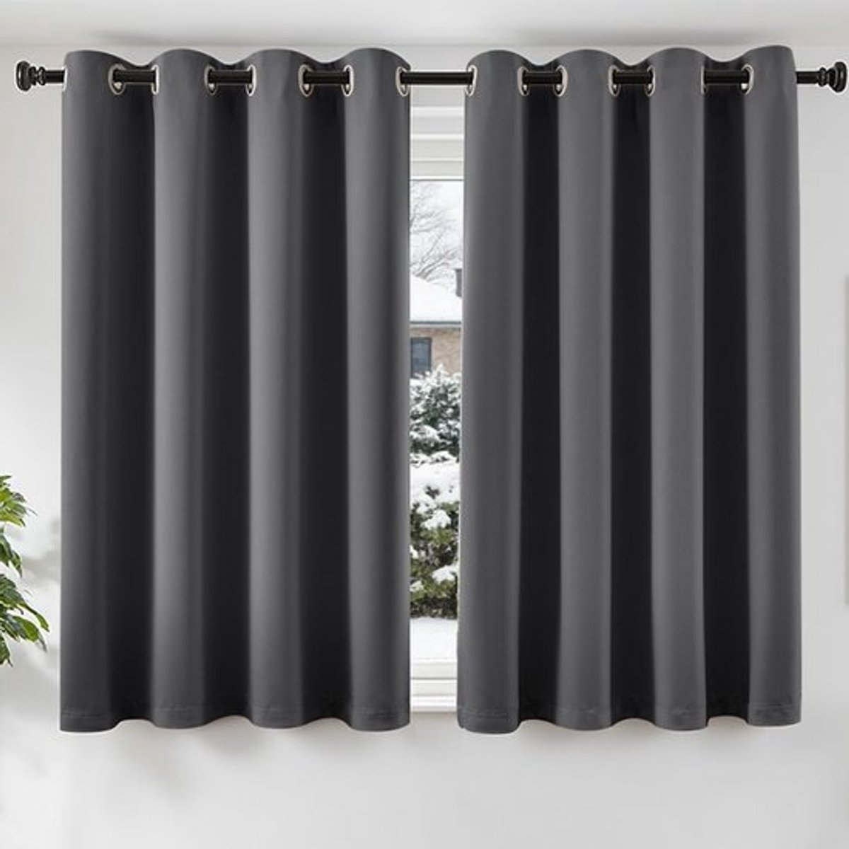Verduisterende gordijnen - Met ringen - Set van 2 - 145 x 140 cm - Blackout - Voor slaapkamer en woonkamer - Donkergrijs
