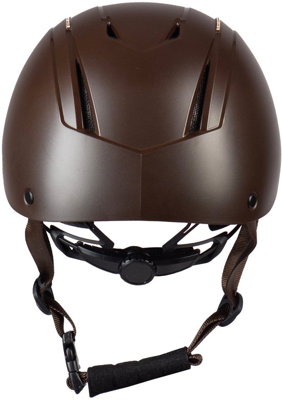 Bruine cap met zilverkleurige accenten en verstelbare sluiting.