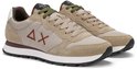 Beige SUN68 sneakers van suède en textiel met olijfgroene veters en rood AX-logo op de zijkant.