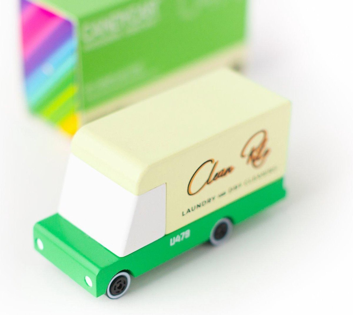 Candylab Toys - Laundry Van