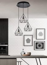 Arty hanglamp met 3 lichtpunten. Strakke, metalen hanglamp is een echte hanglamp voor in je slaapkamer of woonkamer. De hanglamp wordt zonder lamp geleverd.