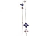 Lange zilveren collier halsketting Model Delicate Feminine gezet met blauwe stenen