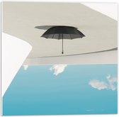 Forex - Hangende Paraplu bij Wolken - 50x50cm Foto op Forex
