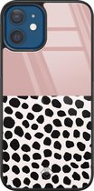 iPhone 12 hoesje glass - Stippen roze | Apple iPhone 12  case | Hardcase backcover zwart