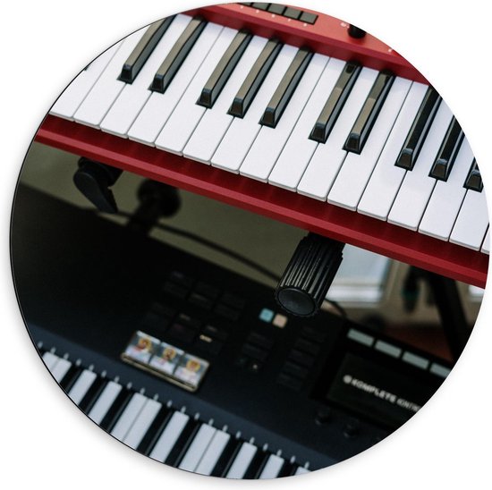 Dibond Wandcirkel - Rode/Zwarte Piano - 60x60cm Foto op Aluminium Wandcirkel (met ophangsysteem)