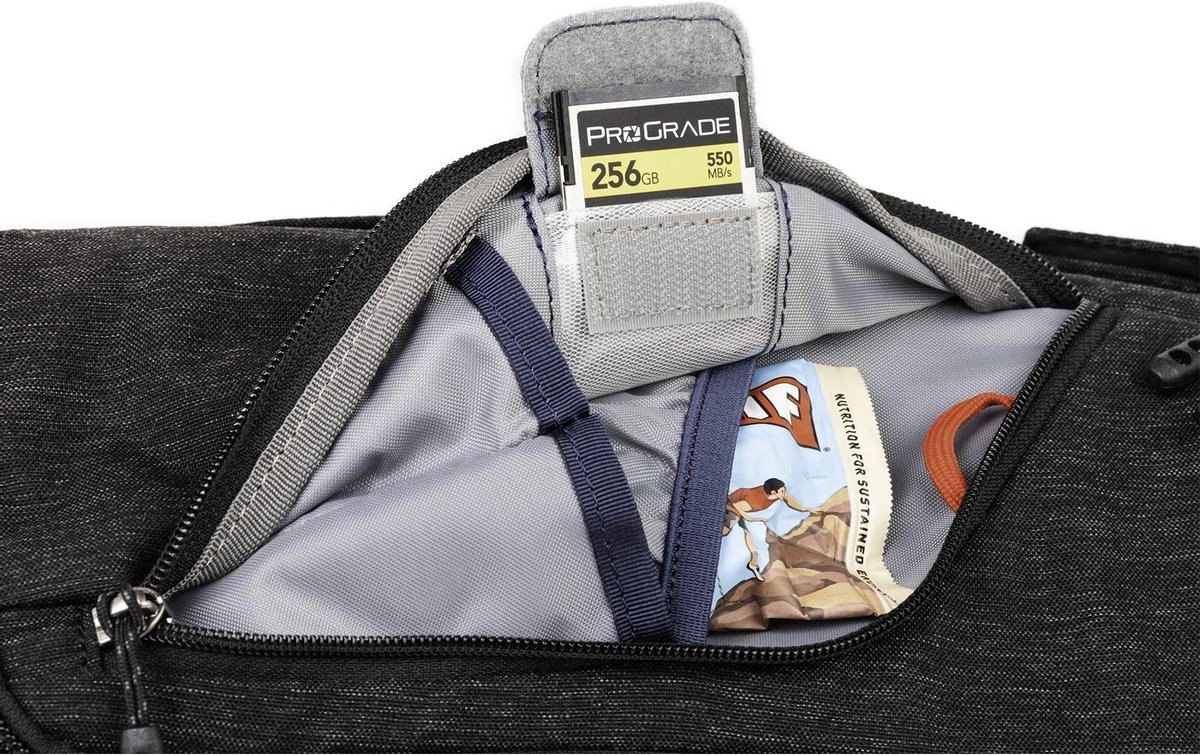Think Tank Urban Access™ sling 8