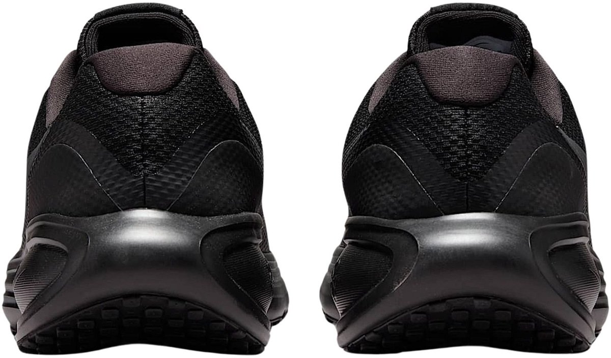 Nike Revolution 8: lichte hardloopschoen met foam-demping thumbnail 4