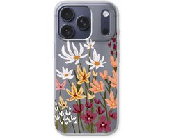 Case Company® - Hoesje geschikt voor iPhone 17 Pro hoesje - Painted wildflowers - Soft Cover Telefoonhoesje - Bescherming aan alle Kanten en Schermrand