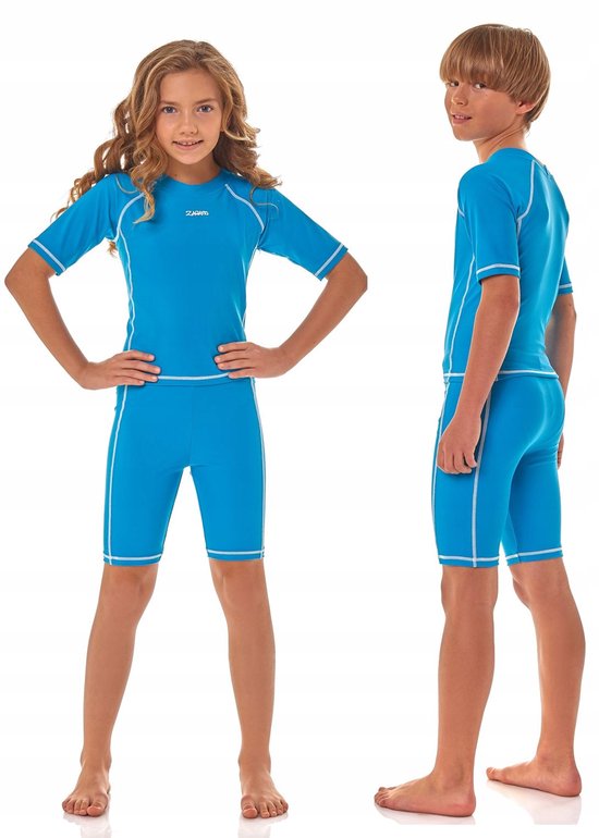 Blauw zwempak met korte mouwen en korte broek, witte biezen, voor meisjes.