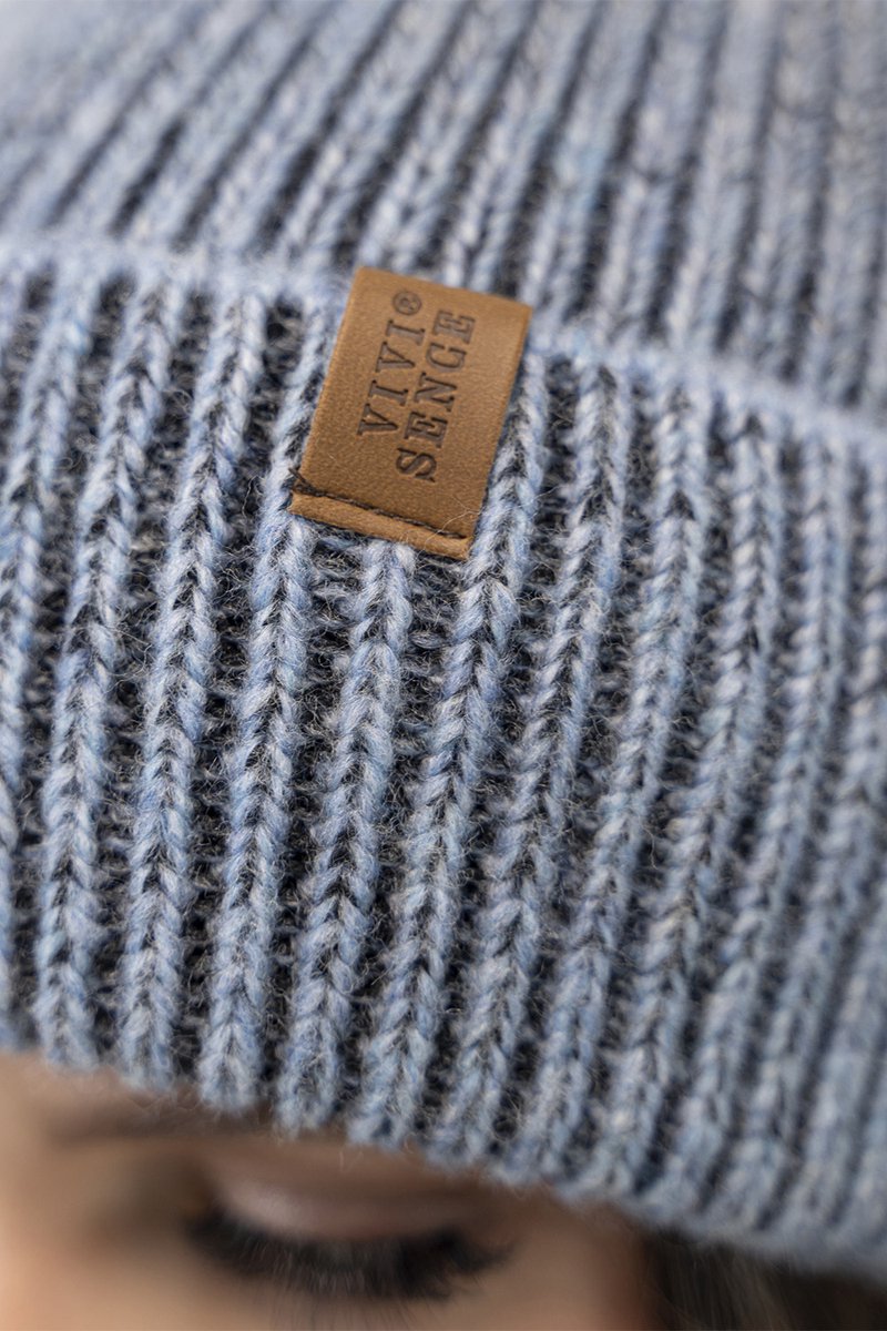 Vivisence Dames Wintermuts - Wol En Lamswol Met Tweekleurig Breisel En Omgeslagen Rand - Comfortabele Nauwsluitende Pasvorm Voor Warme Oren Tijdens Koude Dagen Zonder Fleecevoering Ademend Zacht - Blauw