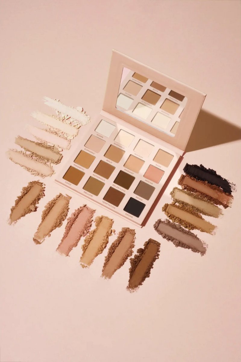 Sosu | All Matte Everything Eyeshadow Palette - 16 shades - Vegan