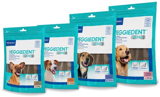 Vier verpakkingen van Virbac Veggiedent FR3SH, voor verschillende hondengroottes. Small, Medium, en Large.