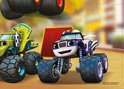 De groene monstertruck Darington en de blauwe monstertruck Stripes met sterren op de wielen.