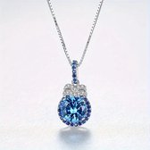 Collier élégant avec pendentif ovale en pierre bleue – Halo scintillant – Cadeau Perfect pour femme