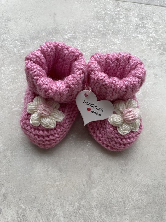 Maminobaby.nl - Baby Geschenkset meisjes - 2-delige Disney Winnie the pooh muts - Handgemaakte gehaakte Babyslofjes - Kraamcadeau - Babyshower van Maminobaby.nl — afbeelding 4