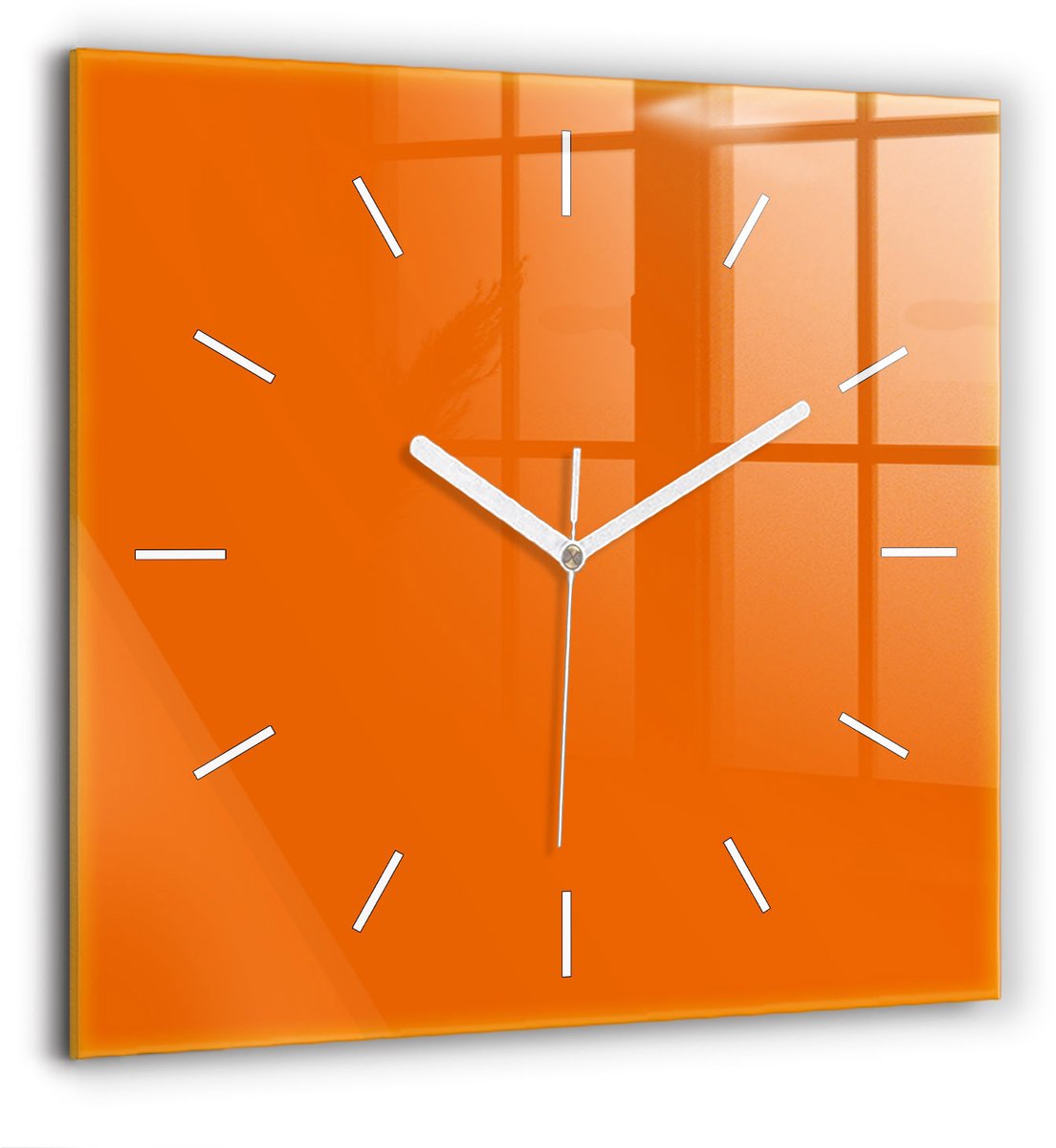 Wallfluent Wandklok - Oranje Vierkante Glas Klok - 60 cm x 60 cm - Oranje Wandklok - Witte Handen - Wandklok Zonder Cijfers - Wandklok Glas Woonkamer - Vierkante Glazen Klok - Minimalistisch Wandklok - Vierkante Glazen Wandklok