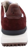 Achterkant van een groen-bruine sneaker met bruin leren hielstuk voorzien van Floris van Bommel F-logo.