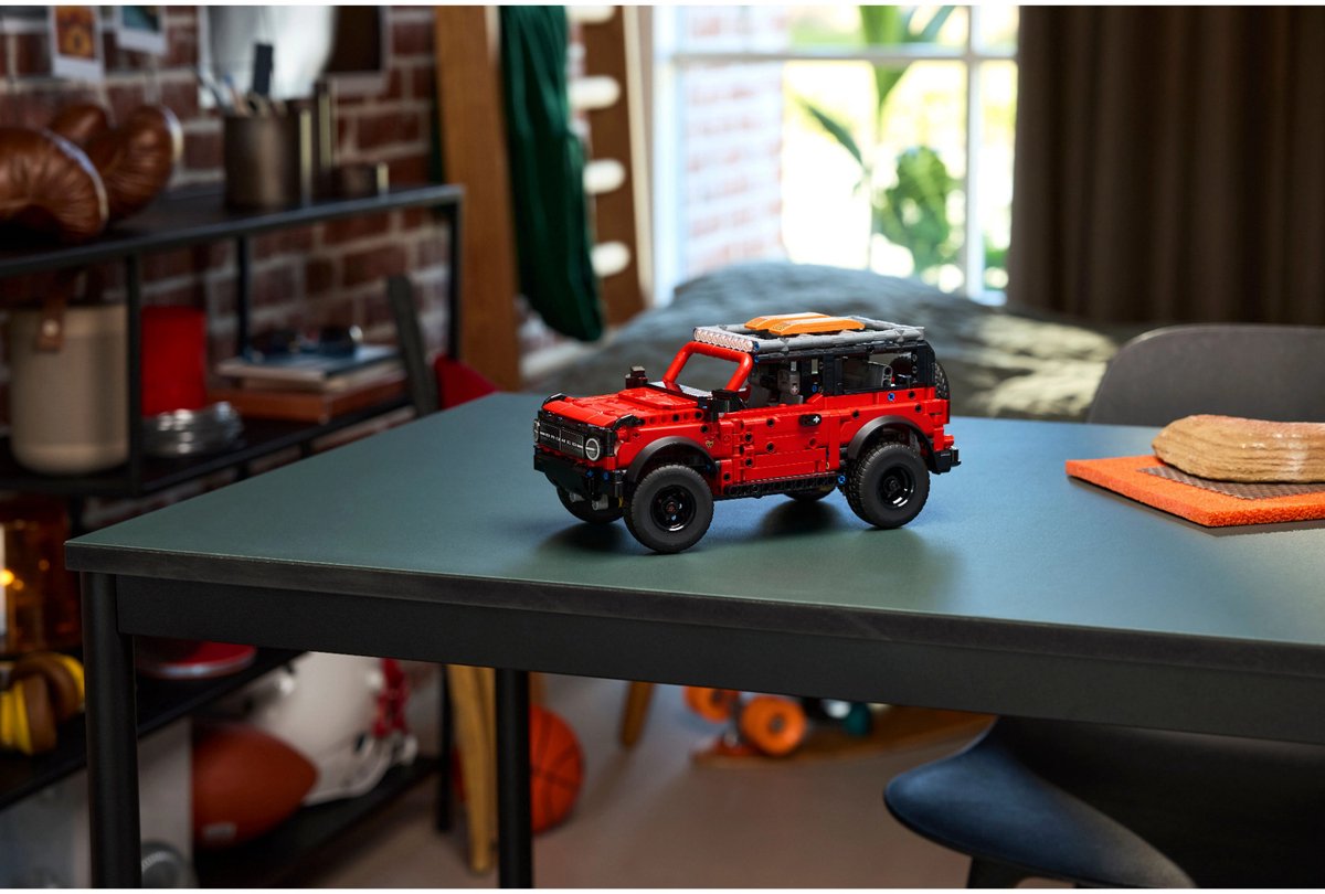 LEGO® Technic Ford Bronco® SUV Modelauto - 42213 — afbeelding 18