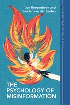 Boekomslag van 'The Psychology of Misinformation' met een brandende lucifer op een blauwe achtergrond.