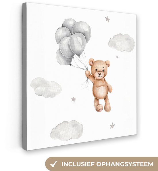 Bruine teddybeer houdt grijze ballonnen vast, zwevend tussen grijze wolken en sterren. Inclusief ophangsysteem.