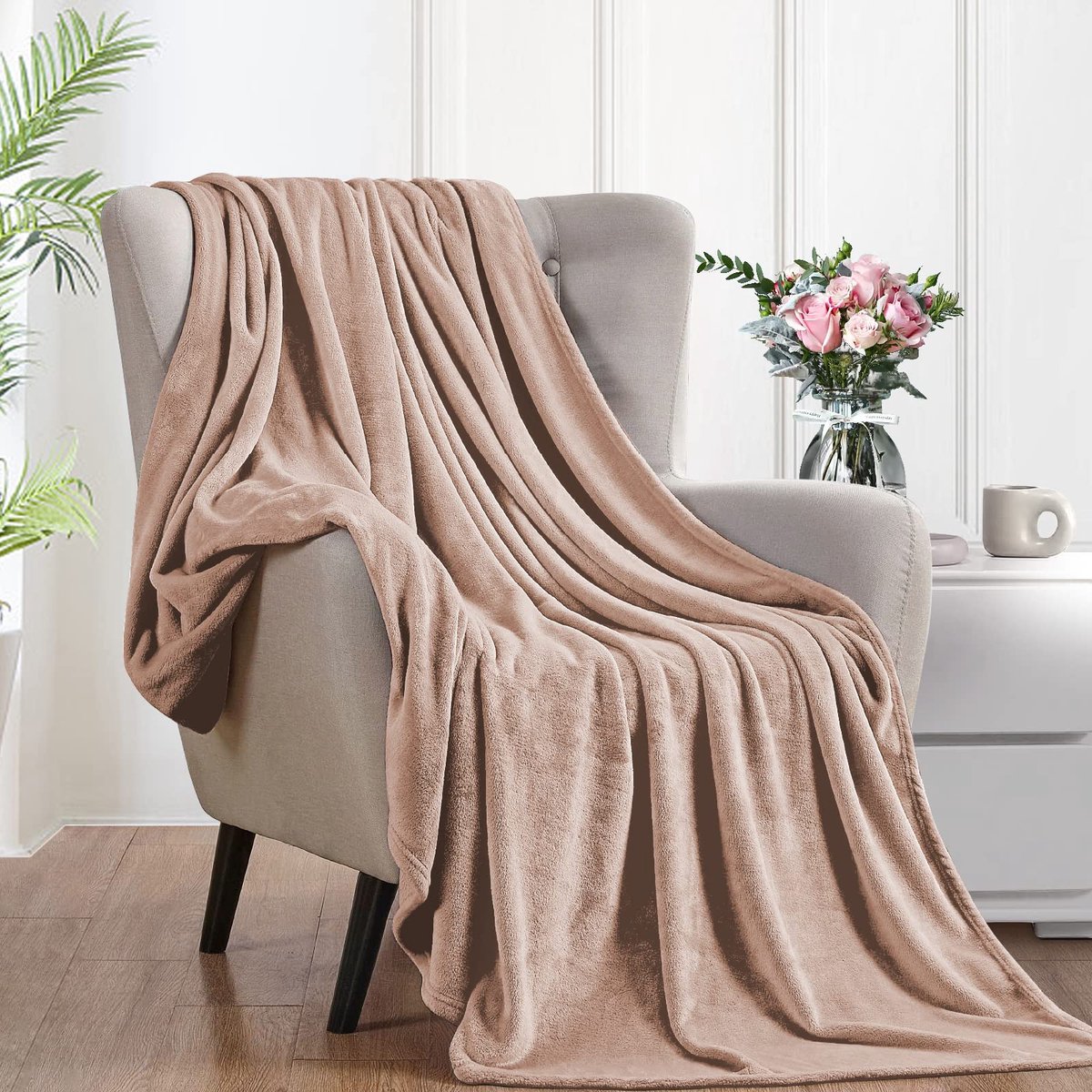 Unyqoos Extra grote, zachte fleecedeken voor bank of bed in beige kleur burin