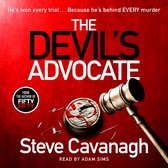 Boekhoes met de titel "THE DEVIL'S ADVOCATE" in grote letters, een hamer en een bloederige weegschaal.