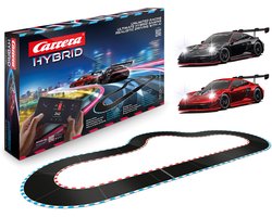 foto van Carrera Racebaan - HYBRID - Devil Drivers - Porsche 911 GT3 R -Black Devil-- -Red Devil-- AI Gaming 6,09m