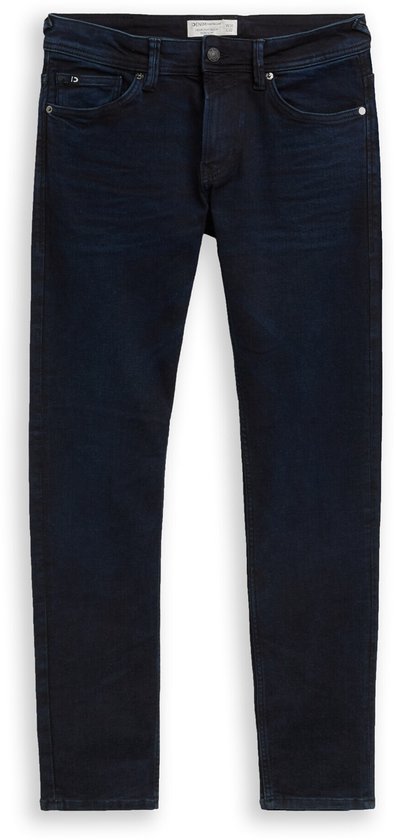 Donkerblauwe slim fit jeans.