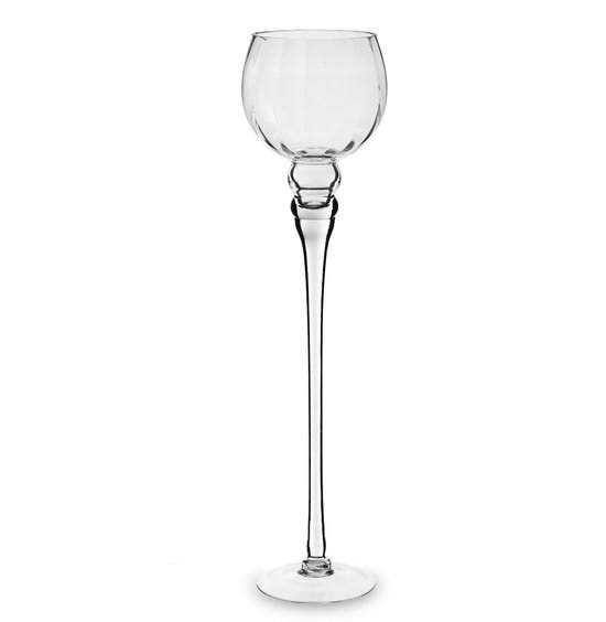 Élégant bougeoir en verre transparent avec un pied très long et fin et une coupelle ronde.