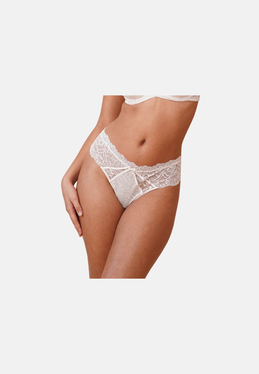 String ELIANA VELVET