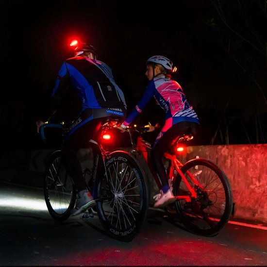 2 Stuks Fietslamp - Fiets Achterlicht - fietsachterlichten - Voorlicht & Achterlicht - Fietsverlichting USB oplaadbaar - Led Fietslamp - Fietslampjes - Valbestendig & Waterdicht - Fietslamp Geschikt Voor Elke fiets - voor nachtelijk rijden - Rood — afbeelding 4