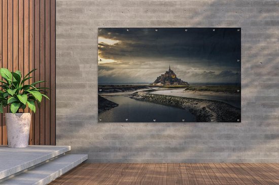 Ciel sombre sur le Mont Saint-Michel près de la Normandie en France Affiche de jardin 180x120 cm - Toile de jardin / Toile d'extérieur / Peintures d'extérieur (décoration de jardin) XXL / Groot format!