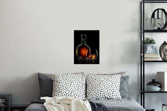 Sticker Muursticker Boissons sur fond noir - Whisky en verre et carafe - 30x40 cm - film autocollant - sticker mural repositionnable