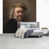 Behang - Fotobehang Zelfportret - Schilderij van Rembrandt van Rijn - Breedte 220 cm x hoogte 240 cm