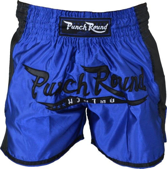 Korte blauwe sportbroek met zwarte zijkanten, elastische tailleband en "Punch Round" logo op de voorkant.