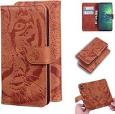 Voor Motorola Moto G8 Plus Tiger Embossing Pattern Horizontale Flip lederen tas met houder & kaartsleuven & portemonnee (bruin)