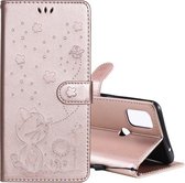 Voor OnePlus Nord N10 5G Cat Bee Embossing Pattern Schokbestendig Horizontaal Flip Leren Hoesje met Houder & Kaartsleuven & Portemonnee (Rose Goud)