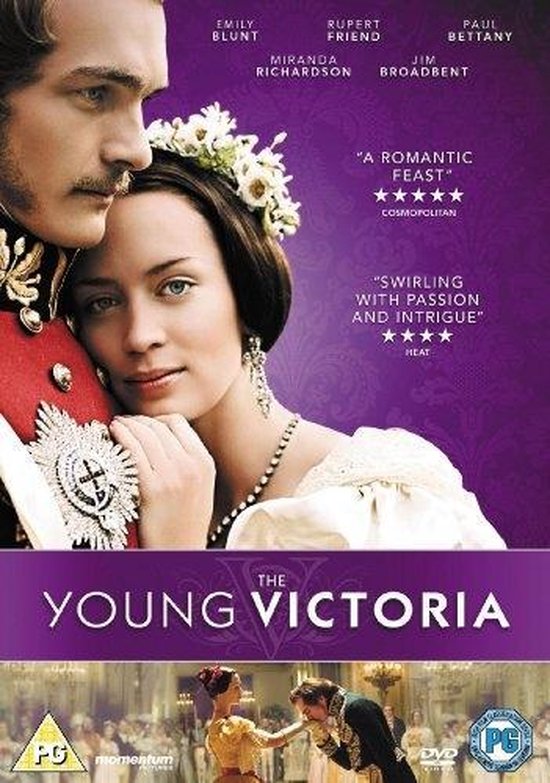 DVD-hoes van de film The Young Victoria, met Emily Blunt als een jonge koningin Victoria met bloemen in haar haar, en een man in een militair uniform.