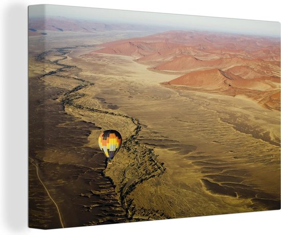 Canvas Schilderij Luchtballon boven Namib woestijn Namibie in Afrika - 90x60 cm - Wanddecoratie