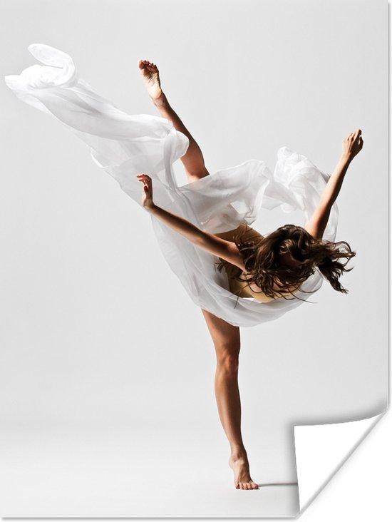 Poster Ballerina met lap stof op een witte achtergrond - 60x80 cm