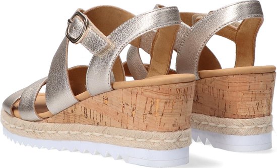 Beige suède sandalen met sleehak - Dames | MANFIELD