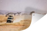 Une voiture de safari traverse les prairies sèches d' Afrique affiche de jardin 90x60 cm - Toile de jardin / Toile d'extérieur / Peintures d'extérieur (décoration de jardin)