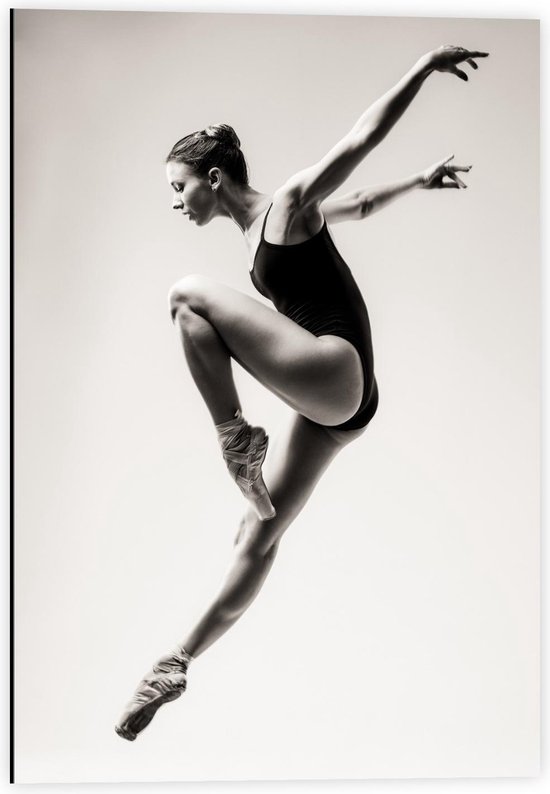 Dibond - Sierlijke Mooie Balletdanseres  - 40x60cm Foto op Aluminium (Wanddecoratie van metaal)