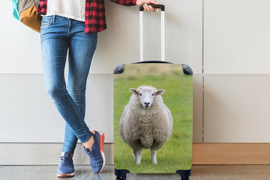 MuchoWow® Koffer - Schaap - Keuken - Vlees - Past binnen 55x40x20 cm en 55x35x25 cm - Handbagage - Trolley - Fotokoffer - Cabin Size - Print