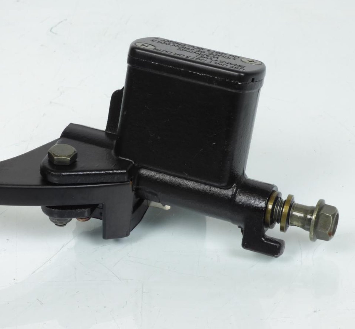 teknix hoofdremcilinder voor peugeot 50 kisbee 4t scooter 2009 tot 2017 nieuw