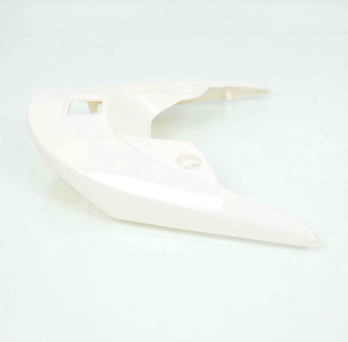 Aileron arrière origine pour scooter Baotian 50 JJ50QT-3 Après 2011 blanc Neuf