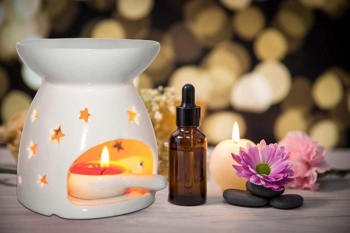 Nevolis White Star Pattern Ceramic Aroma Burner - Assorted Wax Warmer Aromatherapy Cakes H