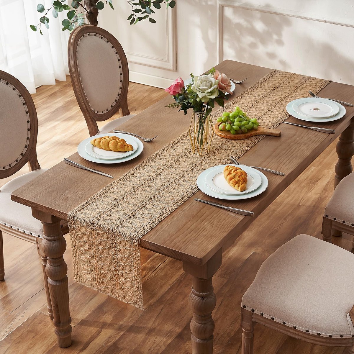 La'Moussawi ® Tafelkleed van Natuurlijke Jute met Rustieke Boho Stijl voor Diverse Gelegenheden